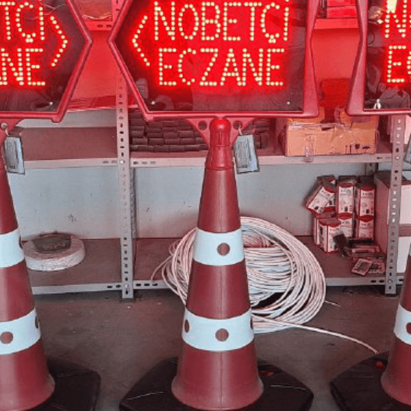 Nöbetçi Eczane Dubası Şarjlı ve Akülü 34x38CM